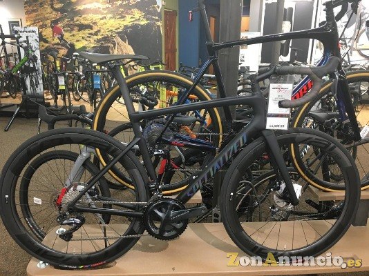 2019 Specialized Men's Turbo Levo Comp Carbon